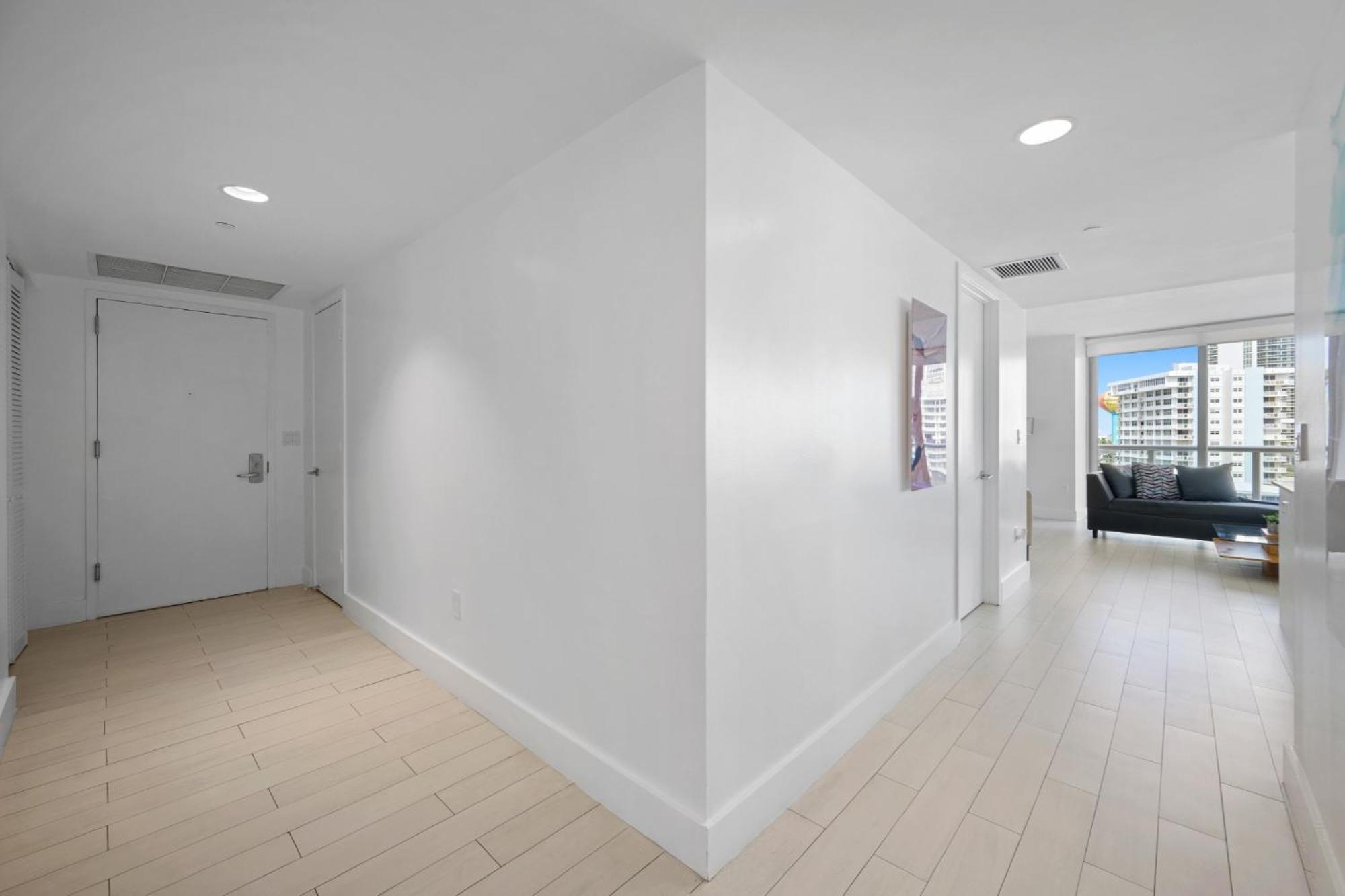 Hallandale Sky Water View 哈兰代尔海滩 外观 照片