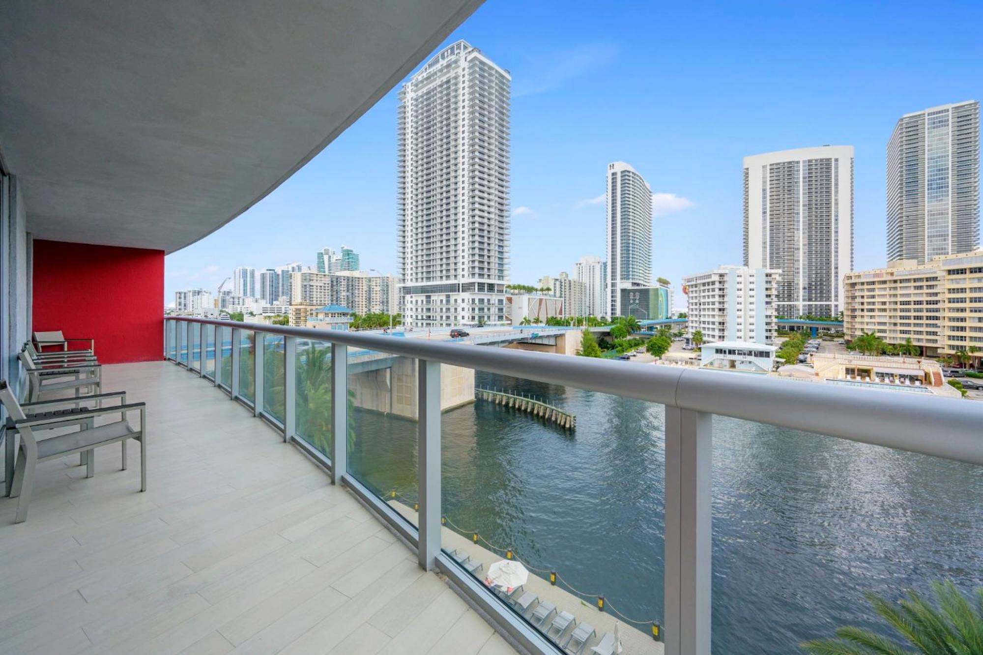 Hallandale Sky Water View 哈兰代尔海滩 外观 照片
