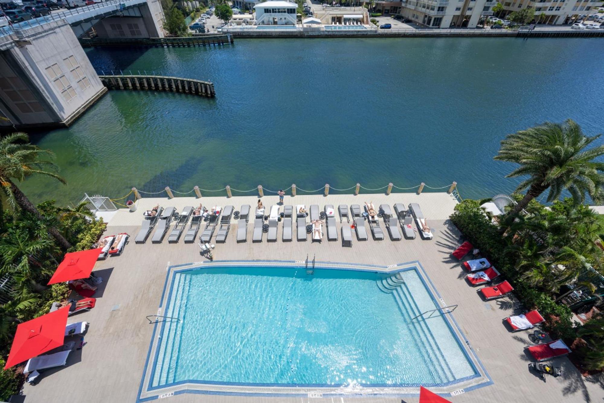 Hallandale Sky Water View 哈兰代尔海滩 外观 照片